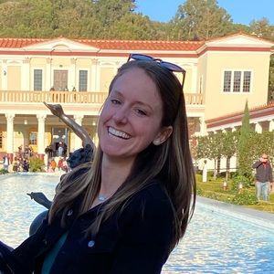 Meet your Posher, Kelly